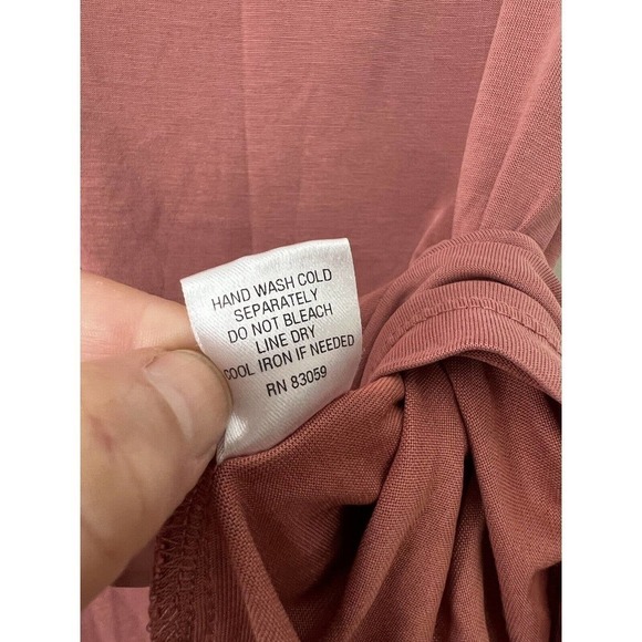 Drew Women's Modal Blend Sleeveless Pink Knit Top Size Small High Low Casual - Picture 6 of 11